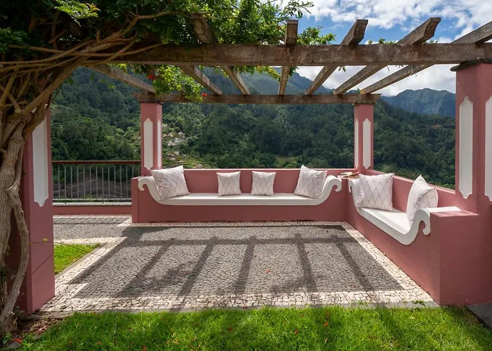 Casa Do Rosario By An Island